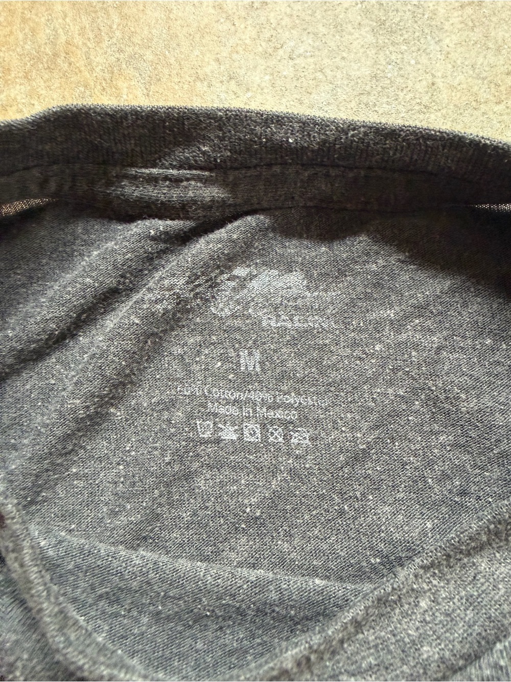Old Navy Gray Crew Neck Tee - Picture 2 of 3